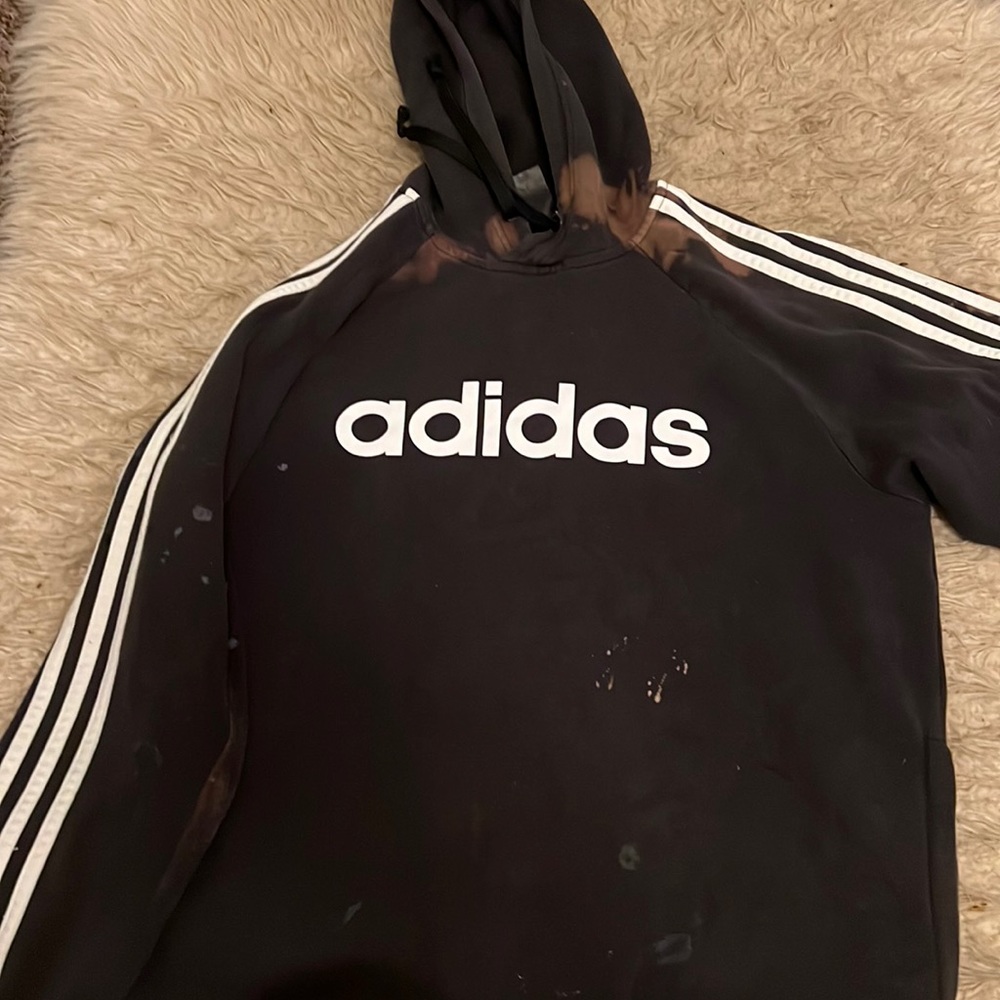 Black Addis’s men’s hoodie